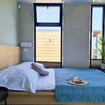 Luxury Houseboat For 2 People, By The Sea *